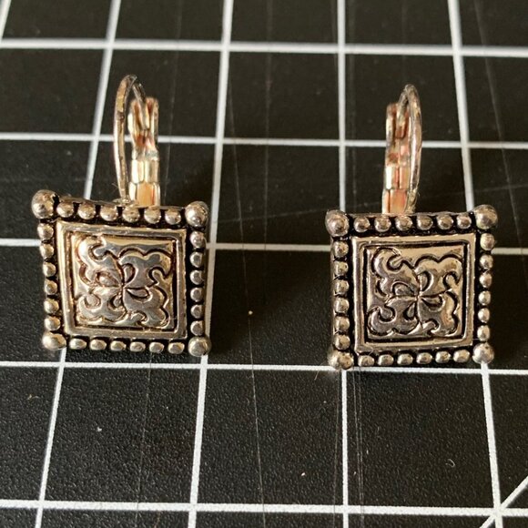 Silver tone Square Design Earrings - Picture 1 of 3